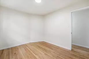 212 Seaview Ave, Jersey City, NJ 07305 - Photo 12