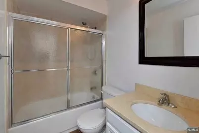 798 Spinnaker Ct #798, Secaucus, NJ 07094 - Photo 14