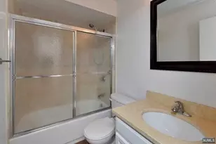 798 Spinnaker Ct, Secaucus, NJ 07094 - Photo 14