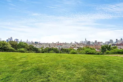 106 Griffith St, Jersey City, NJ 07307 - Photo 24