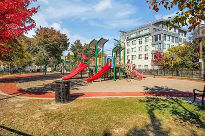 106 Griffith St, Jersey City, NJ 07307 - Photo 32