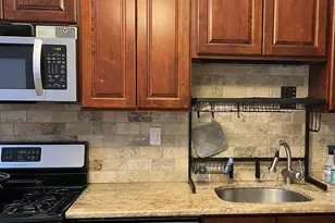 200 Christopher Columbus Dr, Jersey City, NJ 07302 - Photo 8