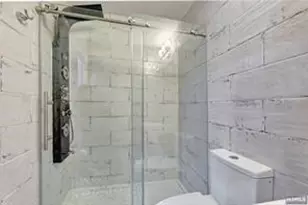 11 Bayside Dr, Bayonne, NJ 07002 - Photo 12