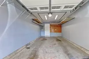 11 Bayside Dr, Bayonne, NJ 07002 - Photo 26