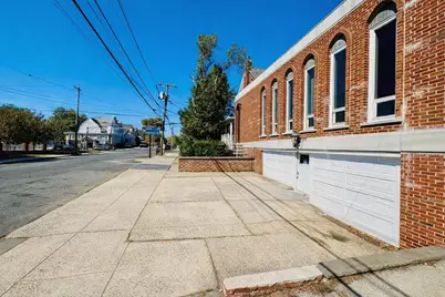 696 Avenue C, Bayonne, NJ 07002 - Photo 2