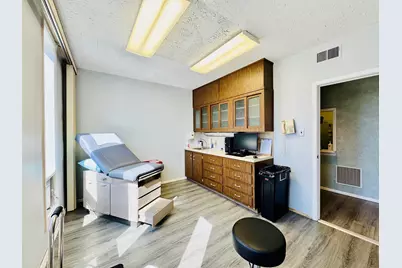 696 Avenue C, Bayonne, NJ 07002 - Photo 14