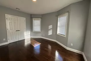 243 Hamilton Pl, Hackensack, NJ 07601 - Photo 4