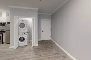 680 Grand St, Jersey City, NJ 07304 - Photo 4