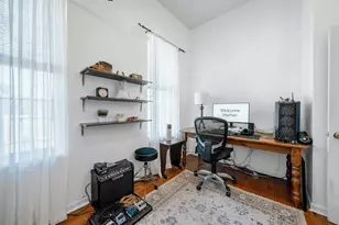 136 New York Ave, Jersey City, NJ 07307 - Photo 6