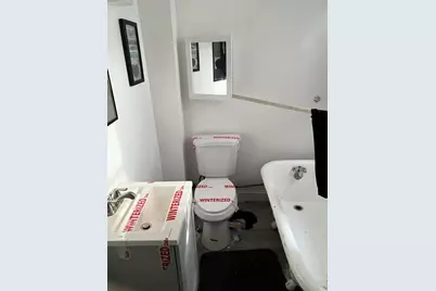 25 Bostwick Ave, Jersey City, NJ 07305 - Photo 4