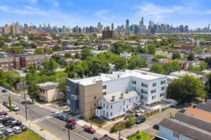 306 Bergen Ave, Jersey City, NJ 07305 - Photo 22