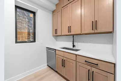 124 Glenwood Ave #1, Jersey City, NJ 07306 - Photo 4