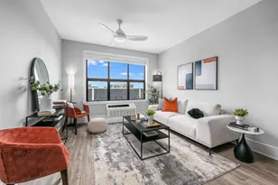 32 Oakland Ave, Jersey City, NJ 07306 - Photo 2