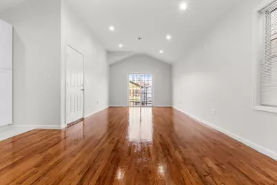 45 Jewett Ave #2, Jersey City, NJ 07304 - Photo 4
