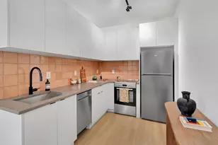 328 Pacific Ave, Jersey City, NJ 07304 - Photo 8