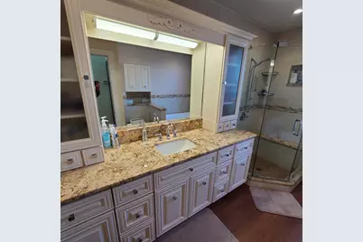 302 76th St, North Bergen, NJ 07047 - Photo 16