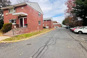 241 W Passaic St, Rochelle Park Township, NJ 07662 - Photo 4