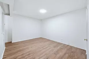 114 Oak St, Jersey City, NJ 07304 - Photo 20