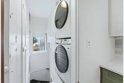 114 Oak St, Jersey City, NJ 07304 - Photo 16