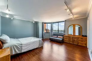 2110 Harmon Cove Tower, Secaucus, NJ 07094 - Photo 20