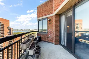 2110 Harmon Cove Tower, Secaucus, NJ 07094 - Photo 34