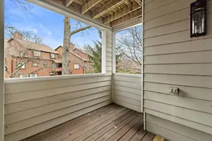 714 Mainsail Ln, Secaucus, NJ 07094 - Photo 16