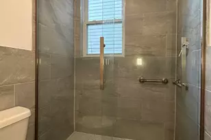 38 Clendenny Ave, Jersey City, NJ 07304 - Photo 6