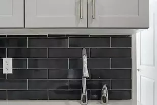 244 2nd St, Jersey City, NJ 07307 - Photo 4