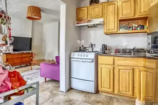 330 Halladay St, Jersey City, NJ 07304 - Photo 10