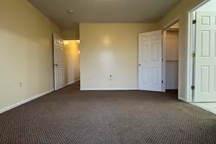 30 Elm Ct, Bayonne, NJ 07002 - Photo 18