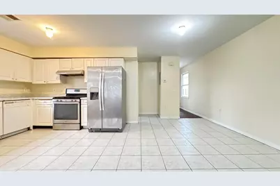 30 Elm Ct #2, Bayonne, NJ 07002 - Photo 8