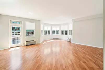 4 Constellation Pl #109, Jersey City, NJ 07305 - Photo 4