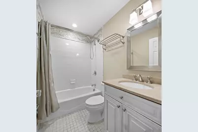 208 Shearwater Ct West #15, Jersey City, NJ 07305 - Photo 24