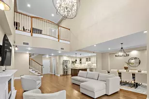 208 Shearwater Ct W, Jersey City, NJ 07305 - Photo 2