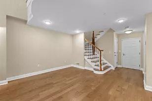 208 Shearwater Ct W, Jersey City, NJ 07305 - Photo 14