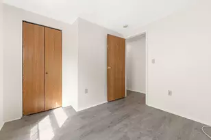 338 Johnston Ave, Jersey City, NJ 07304 - Photo 12