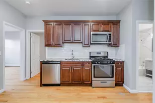 125 W 19th St, Bayonne, NJ 07002 - Photo 4