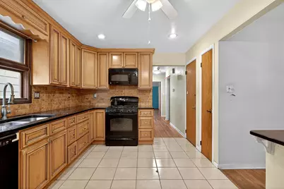 95 West 28th St, Bayonne, NJ 07002 - Photo 10