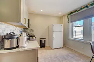 201 45th St, Union City, NJ 07087 - Photo 4