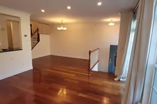 8 Hudson Ct, Jersey City, NJ 07305 - Photo 4