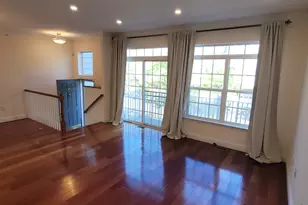 8 Hudson Ct, Jersey City, NJ 07305 - Photo 2