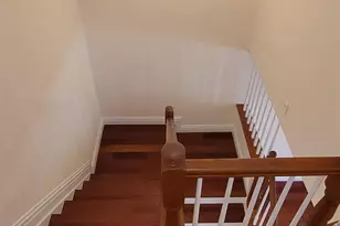 8 Hudson Ct, Jersey City, NJ 07305 - Photo 8