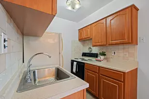 56 68th St, Guttenberg, NJ 07093 - Photo 10