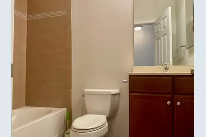265 Custer Ave #107, Jersey City, NJ 07305 - Photo 6