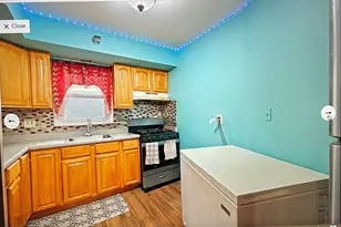 215 Seaview Ave, Jersey City, NJ 07305 - Photo 8