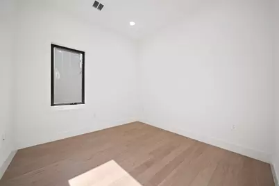 13 Lienau Pl #2, Jersey City, NJ 07306 - Photo 20