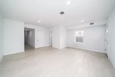 170 Webster Ave, Jersey City, NJ 07307 - Photo 14