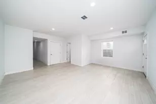 170 Webster Ave, Jersey City, NJ 07307 - Photo 14