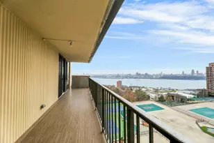 300 Winston Dr, Cliffside Park, NJ 07010 - Photo 4