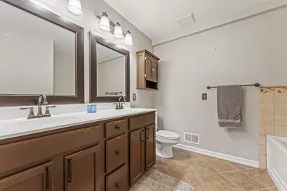 6 Hudson Ct, Jersey City, NJ 07305 - Photo 10